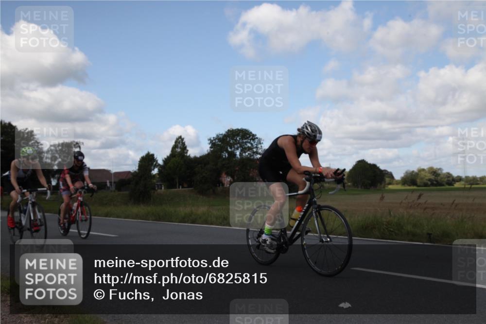 25.08.2024 - Elbe Triathlon Hamburg Fuchs,  Jonas http://msf.ph/oto/6825815 25.08.2024 11:19:00 Radfahren 1686, 1704, 1701, 1584 meine-sportfotos.de