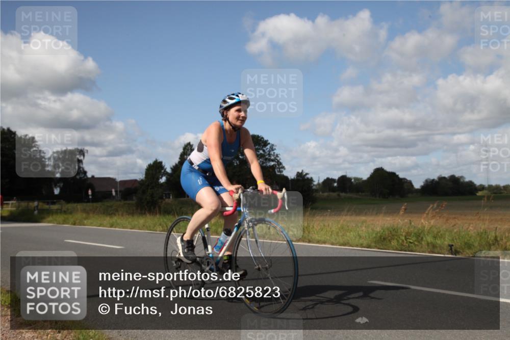 25.08.2024 - Elbe Triathlon Hamburg Fuchs,  Jonas http://msf.ph/oto/6825823 25.08.2024 11:18:44 Radfahren 1575 meine-sportfotos.de