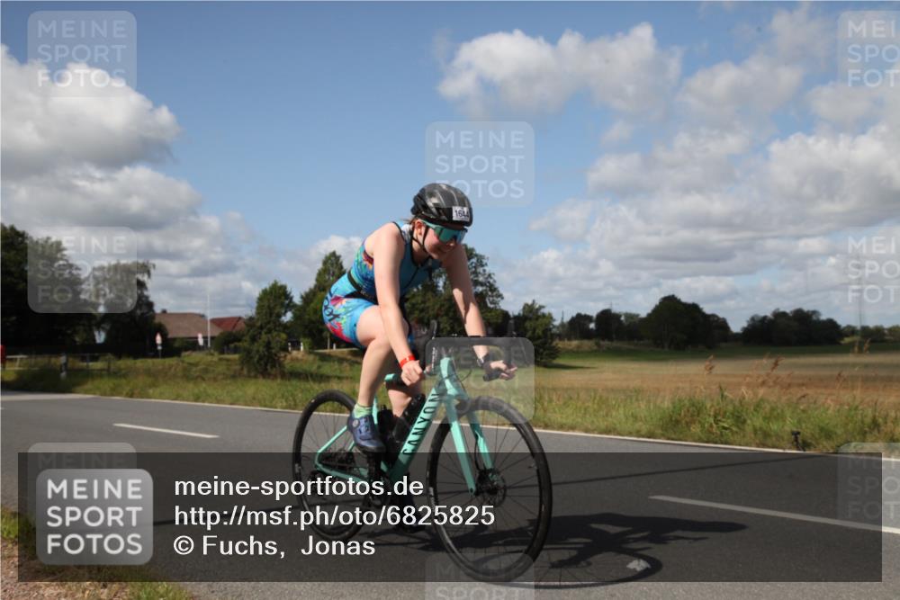 25.08.2024 - Elbe Triathlon Hamburg Fuchs,  Jonas http://msf.ph/oto/6825825 25.08.2024 11:18:37 Radfahren 1485, 1644, 1575 meine-sportfotos.de