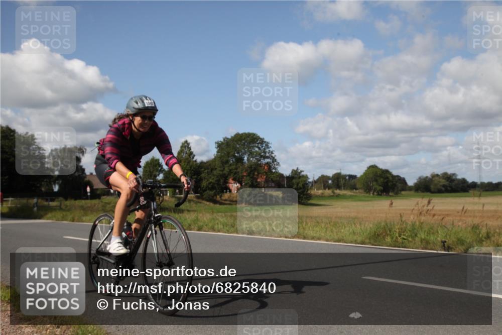 25.08.2024 - Elbe Triathlon Hamburg Fuchs,  Jonas http://msf.ph/oto/6825840 25.08.2024 11:17:50 Radfahren 1663, 1593 meine-sportfotos.de