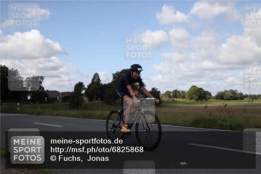 25.08.2024 - Elbe Triathlon Hamburg Fuchs,  Jonas http://msf.ph/oto/6825868 25.08.2024 11:17:04 Radfahren 1610, 1714, 1658, 1580 meine-sportfotos.de