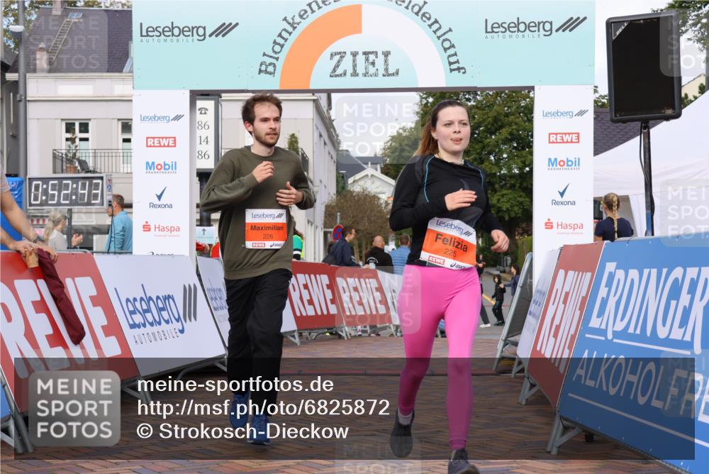 25.08.2024 - 20. Blankeneser Heldenlauf Strokosch-Dieckow http://msf.ph/oto/6825872 25.08.2024 09:53:16 Ziel 225, 226 meine-sportfotos.de