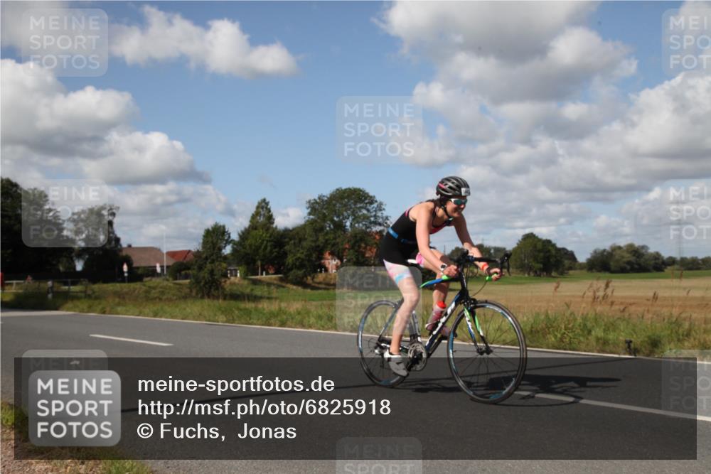 25.08.2024 - Elbe Triathlon Hamburg Fuchs,  Jonas http://msf.ph/oto/6825918 25.08.2024 11:14:44 Radfahren 1631, 1524, 1643, 1506 meine-sportfotos.de