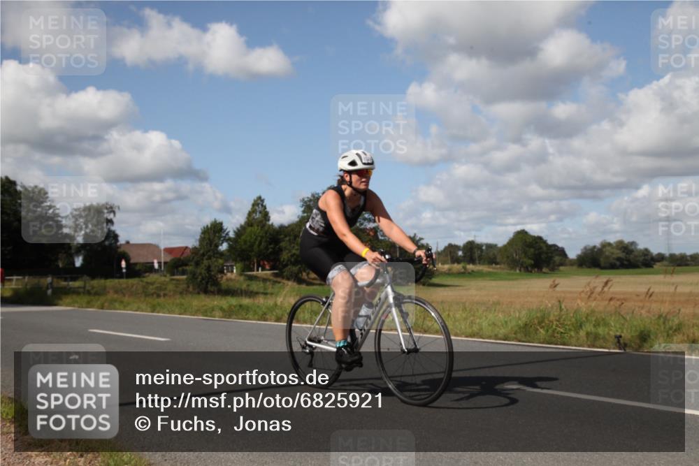 25.08.2024 - Elbe Triathlon Hamburg Fuchs,  Jonas http://msf.ph/oto/6825921 25.08.2024 11:14:41 Radfahren 1478, 1631, 1524, 1643 meine-sportfotos.de