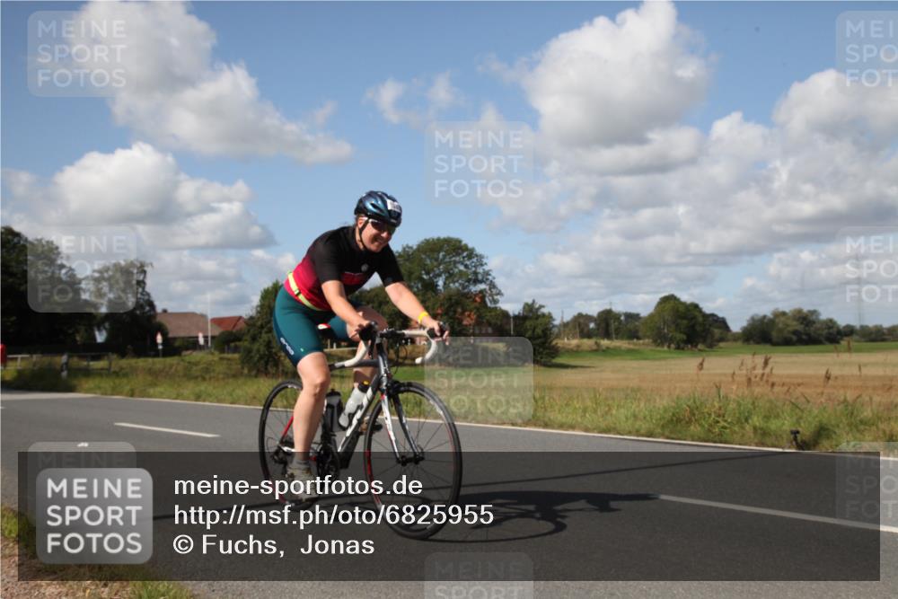 25.08.2024 - Elbe Triathlon Hamburg Fuchs,  Jonas http://msf.ph/oto/6825955 25.08.2024 11:12:54 Radfahren 1512, 1550, 1493, 1539, 1533 meine-sportfotos.de