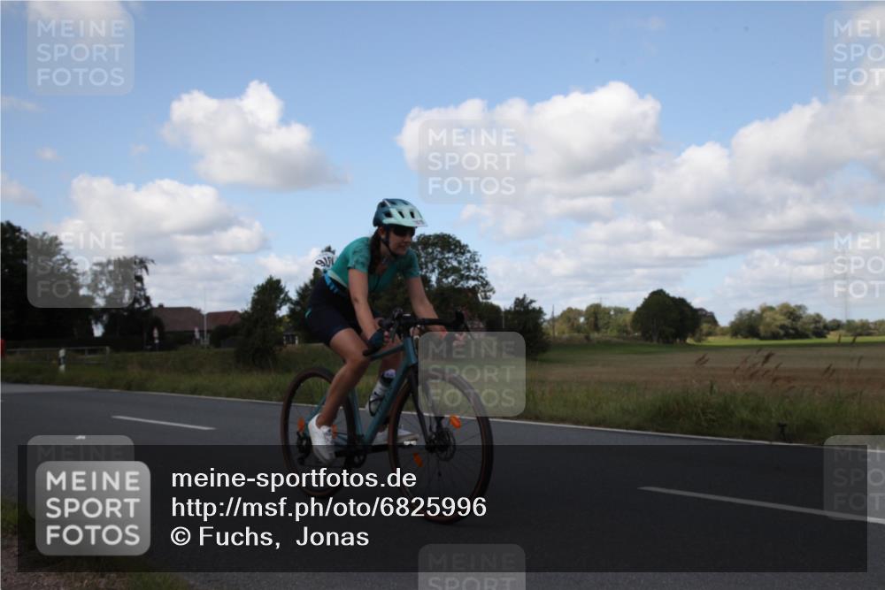 25.08.2024 - Elbe Triathlon Hamburg Fuchs,  Jonas http://msf.ph/oto/6825996 25.08.2024 11:11:28 Radfahren 1479, 1676 meine-sportfotos.de