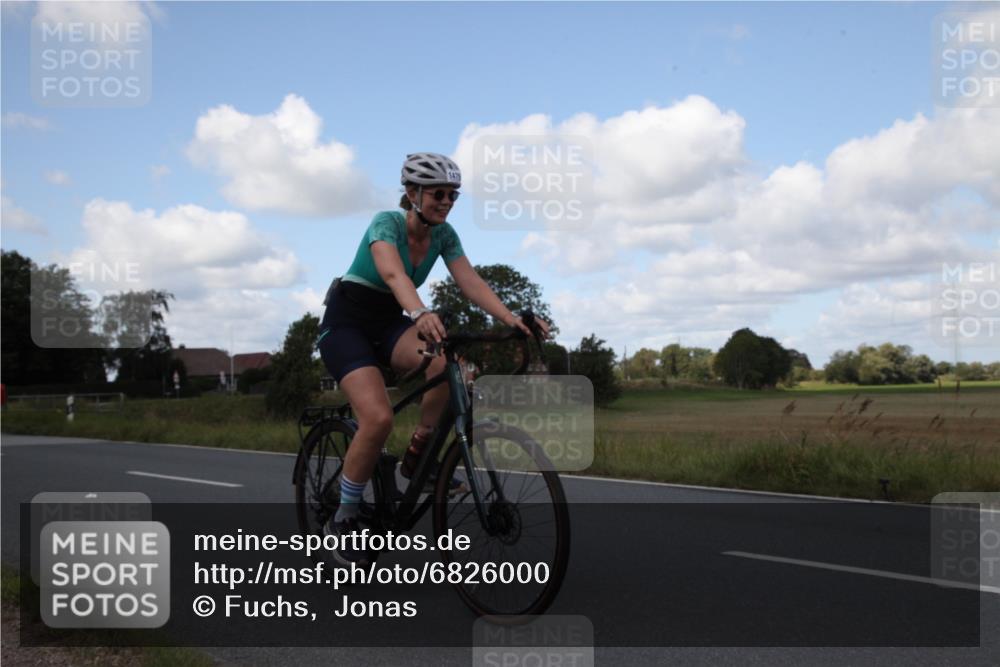25.08.2024 - Elbe Triathlon Hamburg Fuchs,  Jonas http://msf.ph/oto/6826000 25.08.2024 11:11:25 Radfahren 1479, 1676 meine-sportfotos.de