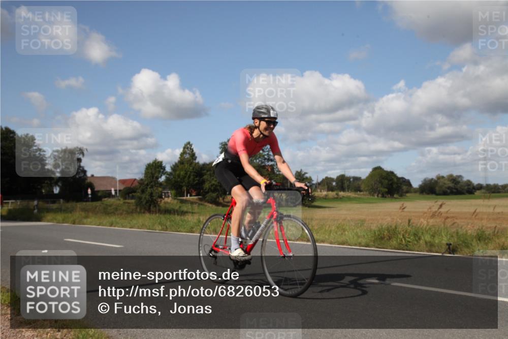 25.08.2024 - Elbe Triathlon Hamburg Fuchs,  Jonas http://msf.ph/oto/6826053 25.08.2024 11:10:20 Radfahren 1546, 1519, 1668, 1713, 1475, 1591, 1547 meine-sportfotos.de