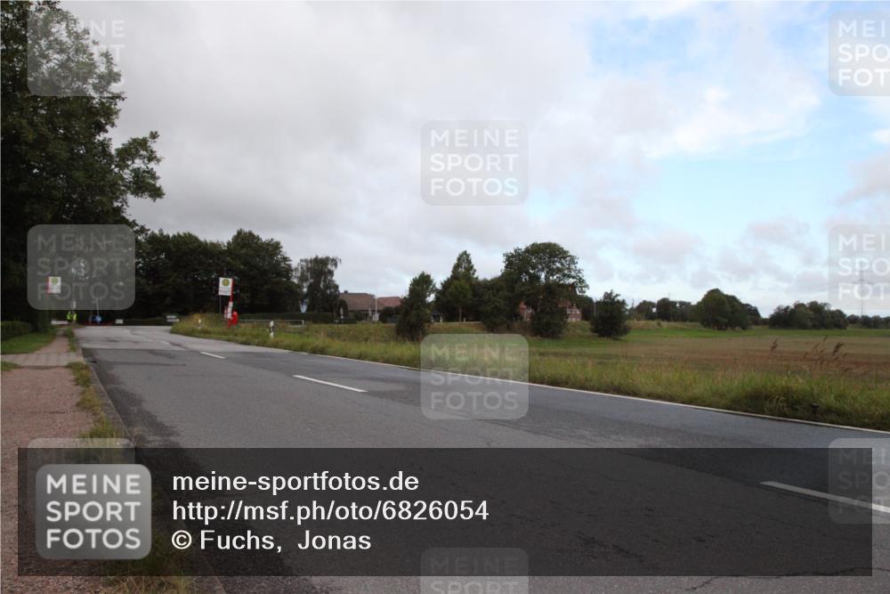 25.08.2024 - Elbe Triathlon Hamburg Fuchs,  Jonas http://msf.ph/oto/6826054 25.08.2024 08:24:43 Radfahren  meine-sportfotos.de