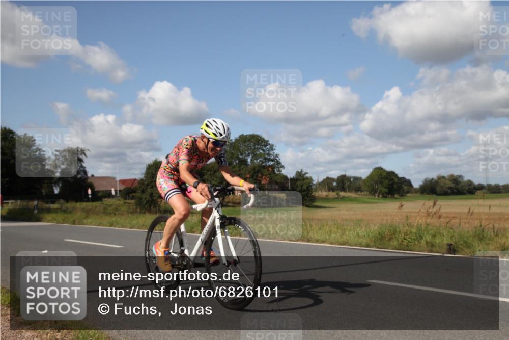 25.08.2024 - Elbe Triathlon Hamburg Fuchs,  Jonas http://msf.ph/oto/6826101 25.08.2024 11:09:33 Radfahren 1515, 1579, 1537, 1617, 1648, 1480 meine-sportfotos.de