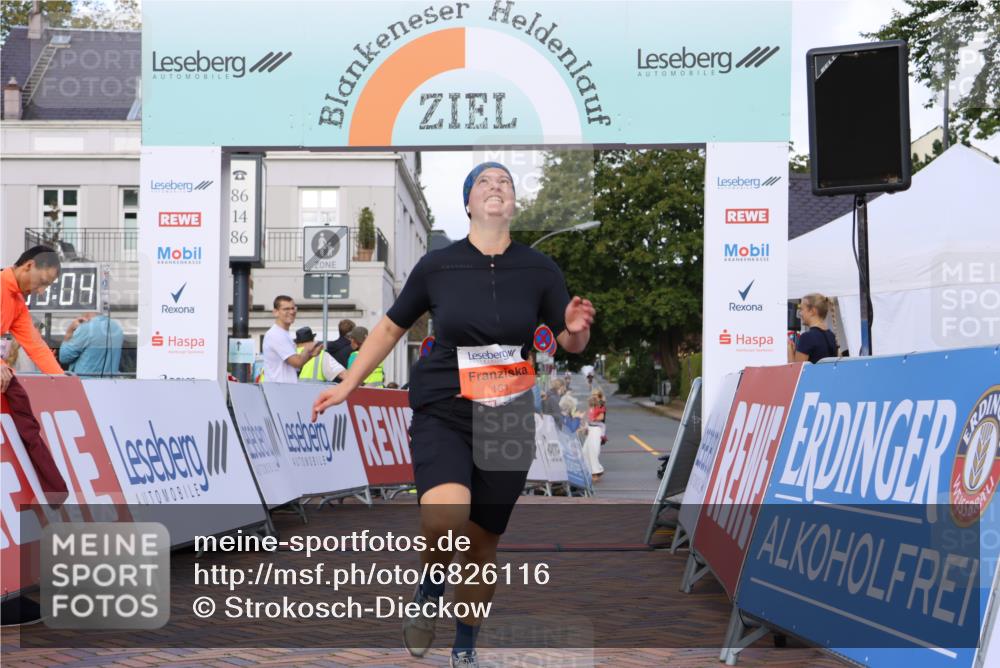 25.08.2024 - 20. Blankeneser Heldenlauf Strokosch-Dieckow http://msf.ph/oto/6826116 25.08.2024 09:53:38 Ziel 181 meine-sportfotos.de