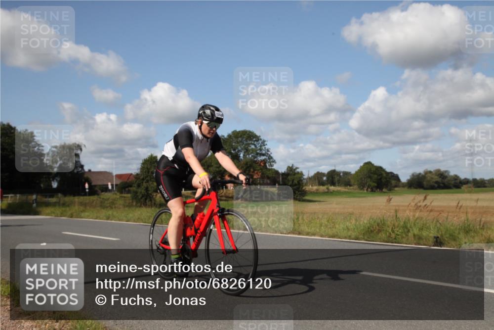 25.08.2024 - Elbe Triathlon Hamburg Fuchs,  Jonas http://msf.ph/oto/6826120 25.08.2024 11:09:16 Radfahren 1502, 1651, 1548, 1599, 1518, 1586 meine-sportfotos.de