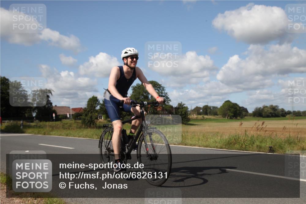 25.08.2024 - Elbe Triathlon Hamburg Fuchs,  Jonas http://msf.ph/oto/6826131 25.08.2024 11:09:08 Radfahren 603, 1502, 1651 meine-sportfotos.de