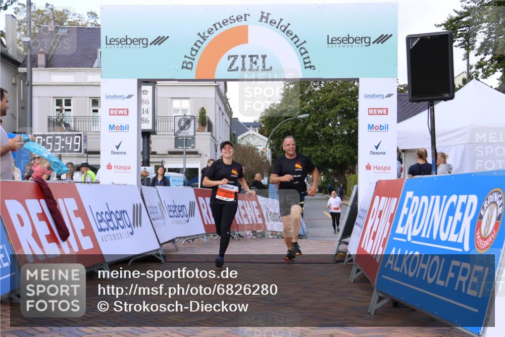 25.08.2024 - 20. Blankeneser Heldenlauf Strokosch-Dieckow http://msf.ph/oto/6826280 25.08.2024 09:54:22 Ziel 229, 230 meine-sportfotos.de