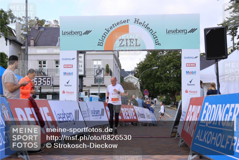 25.08.2024 - 20. Blankeneser Heldenlauf Strokosch-Dieckow http://msf.ph/oto/6826530 25.08.2024 09:54:29 Ziel 116, 229, 230 meine-sportfotos.de