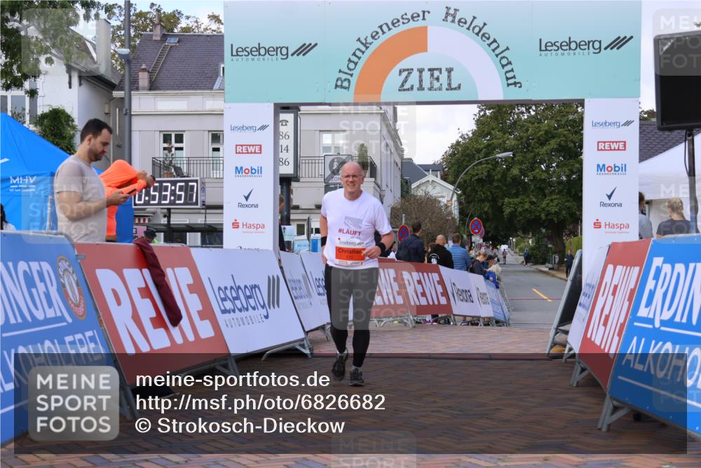 25.08.2024 - 20. Blankeneser Heldenlauf Strokosch-Dieckow http://msf.ph/oto/6826682 25.08.2024 09:54:31 Ziel 116, 230 meine-sportfotos.de