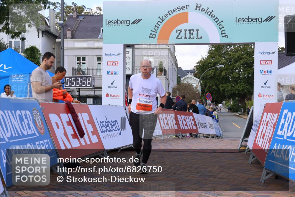 25.08.2024 - 20. Blankeneser Heldenlauf Strokosch-Dieckow http://msf.ph/oto/6826750 25.08.2024 09:54:31 Ziel 116, 230 meine-sportfotos.de