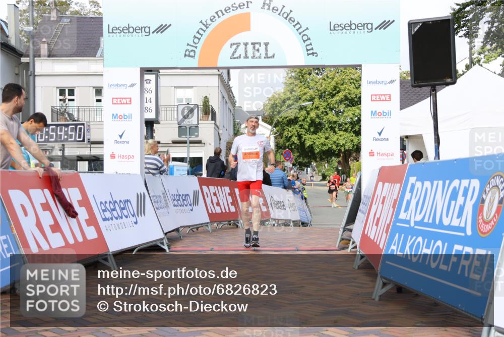 25.08.2024 - 20. Blankeneser Heldenlauf Strokosch-Dieckow http://msf.ph/oto/6826823 25.08.2024 09:55:23 Ziel 107 meine-sportfotos.de