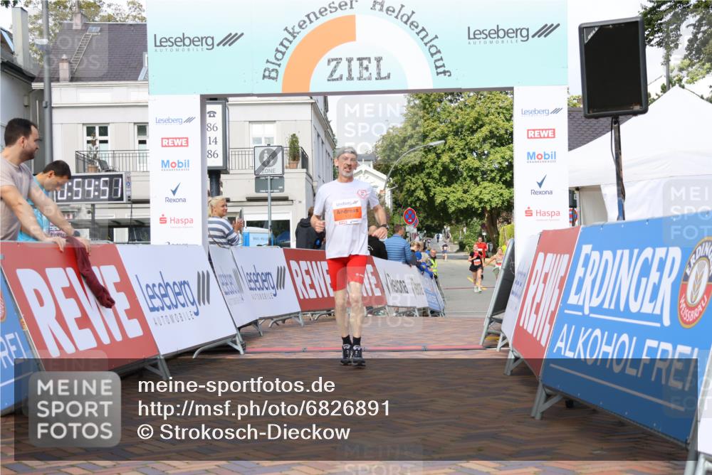 25.08.2024 - 20. Blankeneser Heldenlauf Strokosch-Dieckow http://msf.ph/oto/6826891 25.08.2024 09:55:24 Ziel 107 meine-sportfotos.de