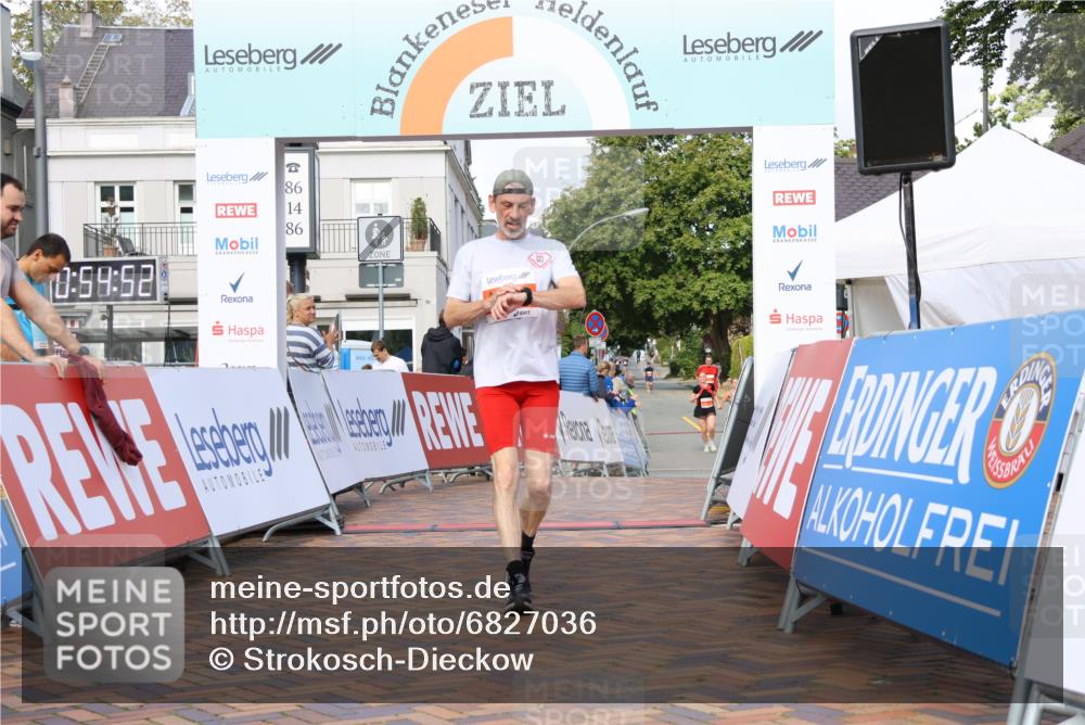 25.08.2024 - 20. Blankeneser Heldenlauf Strokosch-Dieckow http://msf.ph/oto/6827036 25.08.2024 09:55:25 Ziel 107 meine-sportfotos.de