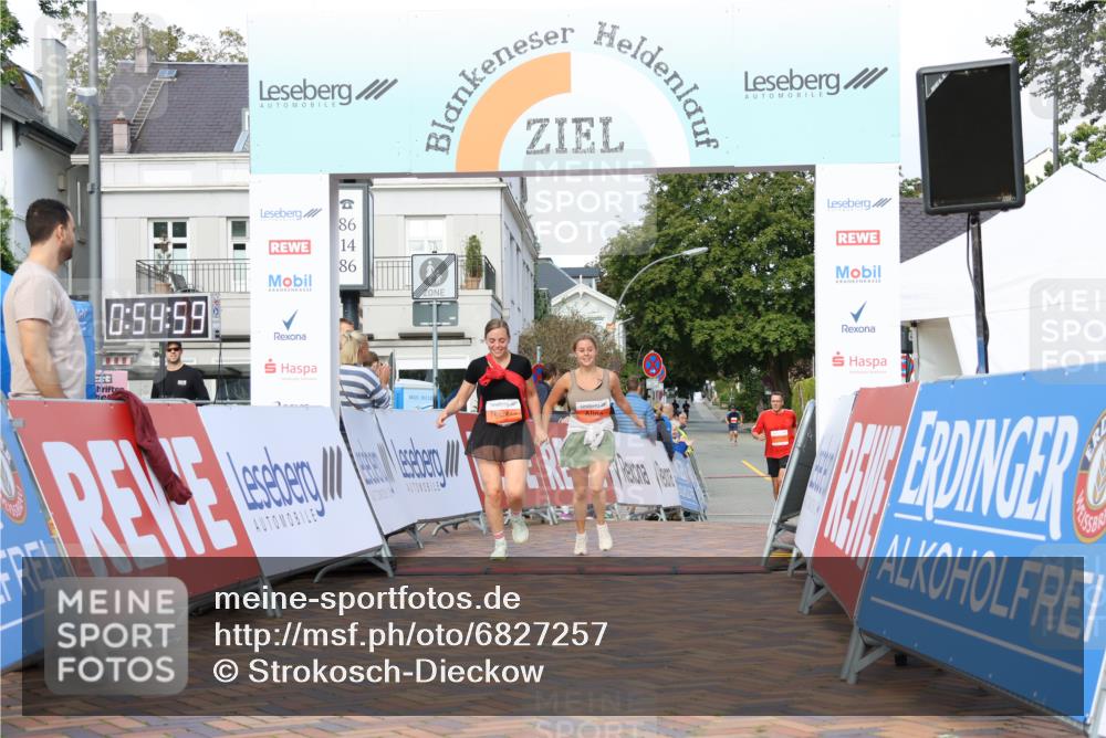 25.08.2024 - 20. Blankeneser Heldenlauf Strokosch-Dieckow http://msf.ph/oto/6827257 25.08.2024 09:55:32 Ziel 258, 259 meine-sportfotos.de