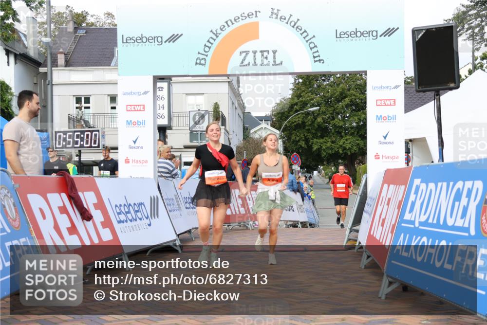 25.08.2024 - 20. Blankeneser Heldenlauf Strokosch-Dieckow http://msf.ph/oto/6827313 25.08.2024 09:55:33 Ziel 258, 259 meine-sportfotos.de