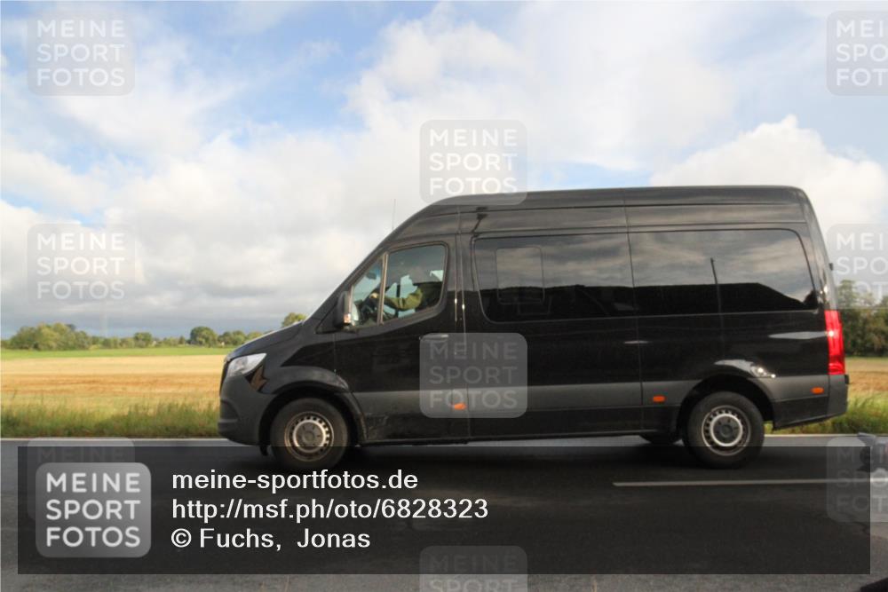 25.08.2024 - Elbe Triathlon Hamburg Fuchs,  Jonas http://msf.ph/oto/6828323 25.08.2024 08:04:34 Radfahren  meine-sportfotos.de