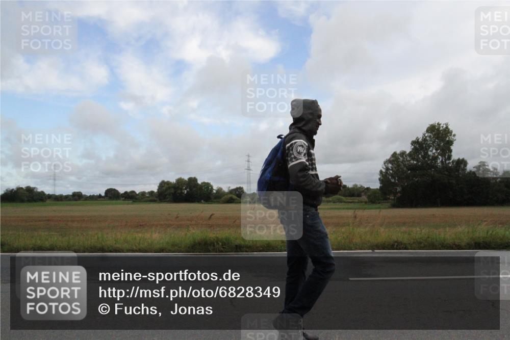 25.08.2024 - Elbe Triathlon Hamburg Fuchs,  Jonas http://msf.ph/oto/6828349 25.08.2024 08:26:10 Radfahren  meine-sportfotos.de