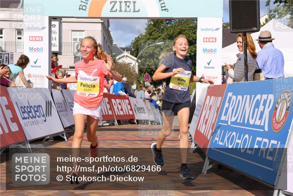25.08.2024 - 20. Blankeneser Heldenlauf Strokosch-Dieckow http://msf.ph/oto/6829466 25.08.2024 10:25:58 Ziel 6311, 6501 meine-sportfotos.de