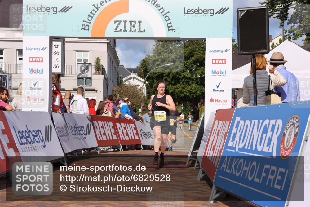25.08.2024 - 20. Blankeneser Heldenlauf Strokosch-Dieckow http://msf.ph/oto/6829528 25.08.2024 10:26:05 Ziel 6169, 6184, 6311, 6501 meine-sportfotos.de
