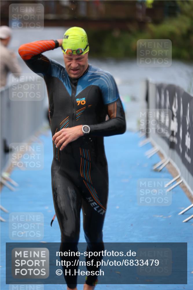 25.08.2024 - Elbe Triathlon Hamburg H.Heesch http://msf.ph/oto/6833479 25.08.2024 08:32:57 Schwimmen 50, 91, 99, 105 meine-sportfotos.de