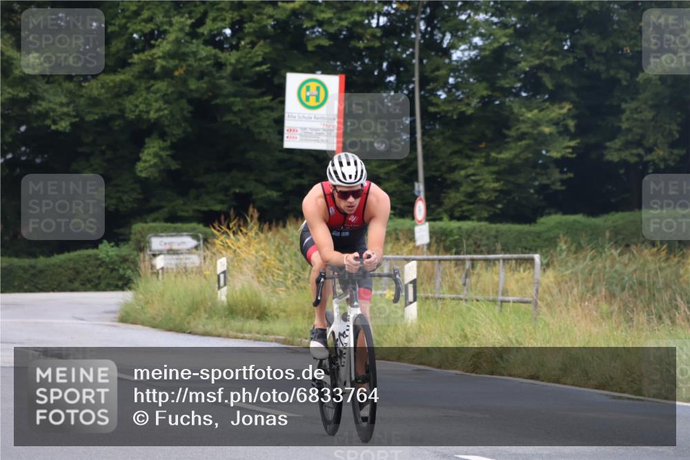 25.08.2024 - Elbe Triathlon Hamburg Fuchs,  Jonas http://msf.ph/oto/6833764 25.08.2024 08:34:21 Radfahren 85 meine-sportfotos.de