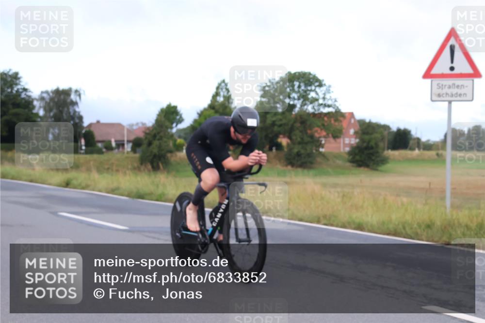 25.08.2024 - Elbe Triathlon Hamburg Fuchs,  Jonas http://msf.ph/oto/6833852 25.08.2024 08:35:25 Radfahren 47 meine-sportfotos.de