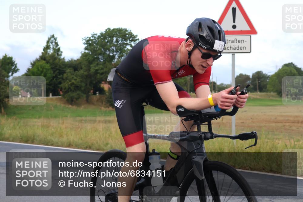 25.08.2024 - Elbe Triathlon Hamburg Fuchs,  Jonas http://msf.ph/oto/6834151 25.08.2024 08:38:39 Radfahren 106, 79 meine-sportfotos.de