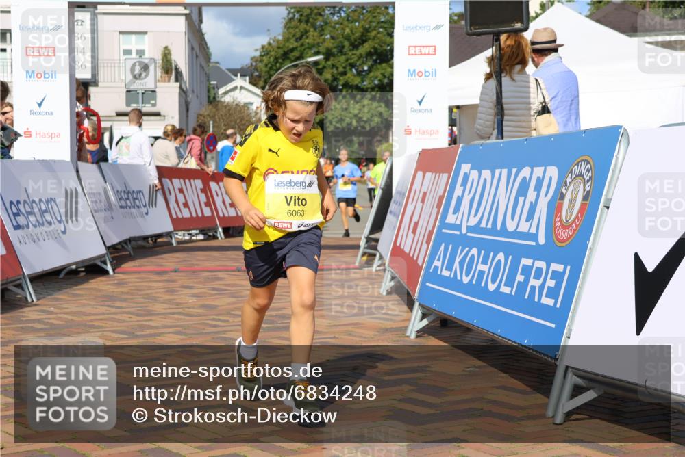 25.08.2024 - 20. Blankeneser Heldenlauf Strokosch-Dieckow http://msf.ph/oto/6834248 25.08.2024 10:27:49 Ziel 6063, 6214, 6282, 6397 meine-sportfotos.de