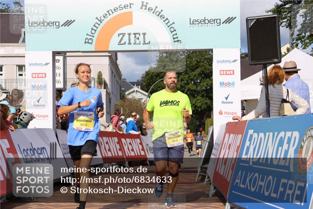 25.08.2024 - 20. Blankeneser Heldenlauf Strokosch-Dieckow http://msf.ph/oto/6834633 25.08.2024 10:27:55 Ziel 6010, 6063, 6074, 6203, 6214 meine-sportfotos.de