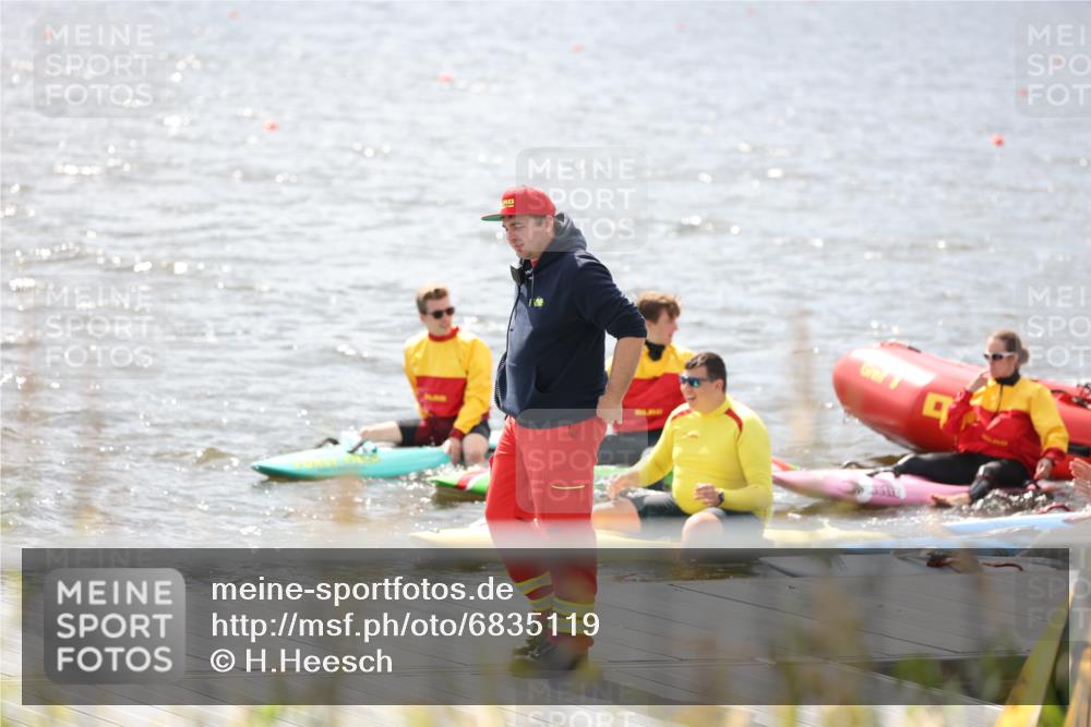 25.08.2024 - Elbe Triathlon Hamburg H.Heesch http://msf.ph/oto/6835119 25.08.2024 13:59:56 Schwimmen  meine-sportfotos.de