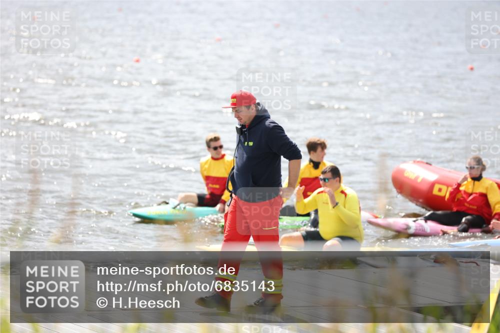 25.08.2024 - Elbe Triathlon Hamburg H.Heesch http://msf.ph/oto/6835143 25.08.2024 13:59:57 Schwimmen  meine-sportfotos.de