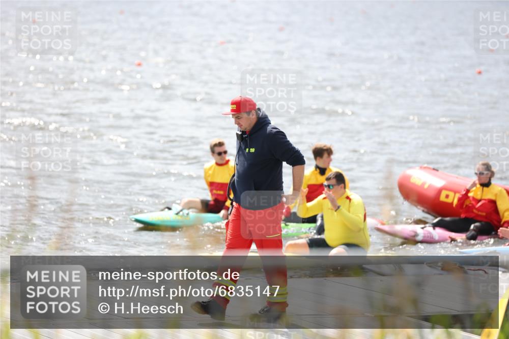 25.08.2024 - Elbe Triathlon Hamburg H.Heesch http://msf.ph/oto/6835147 25.08.2024 13:59:57 Schwimmen  meine-sportfotos.de