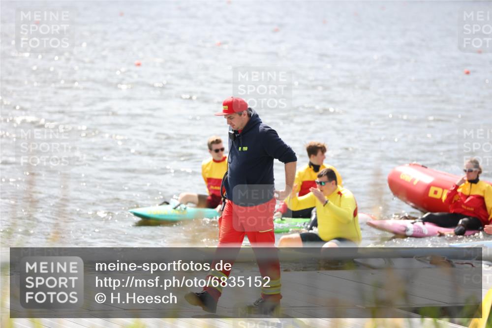 25.08.2024 - Elbe Triathlon Hamburg H.Heesch http://msf.ph/oto/6835152 25.08.2024 13:59:57 Schwimmen  meine-sportfotos.de