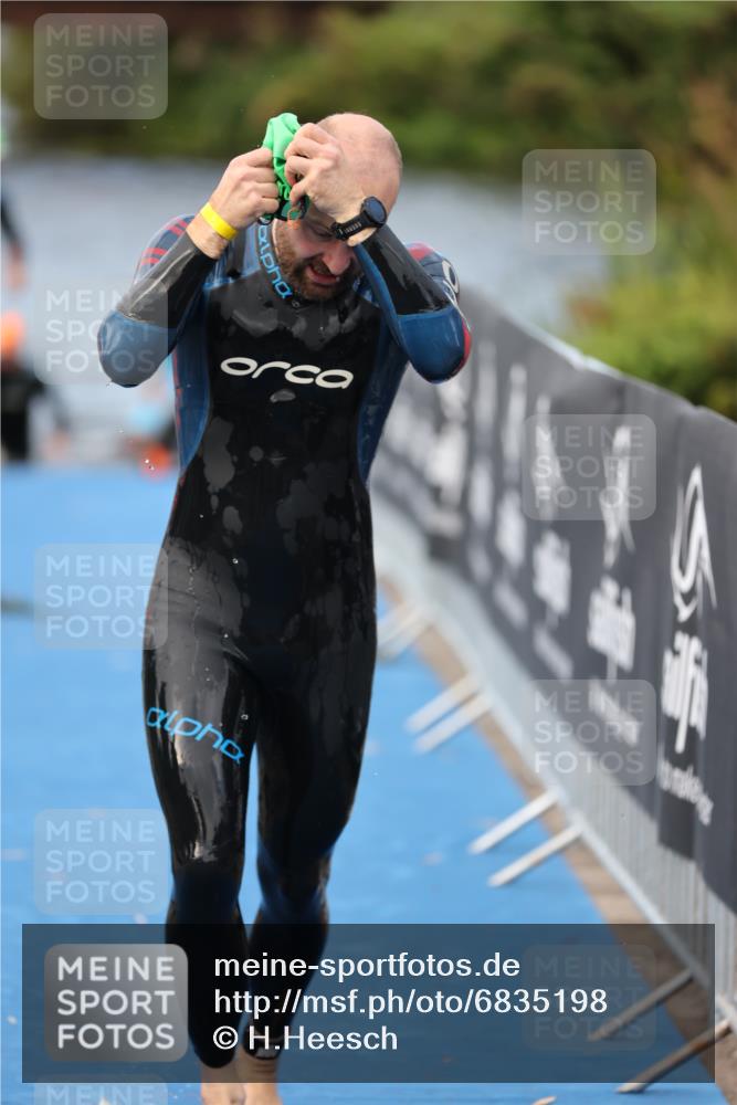 25.08.2024 - Elbe Triathlon Hamburg H.Heesch http://msf.ph/oto/6835198 25.08.2024 08:34:34 Schwimmen 35, 48, 55, 58, 83, 84, 94, 97 meine-sportfotos.de