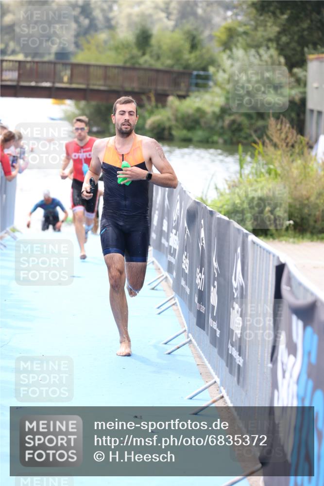 25.08.2024 - Elbe Triathlon Hamburg H.Heesch http://msf.ph/oto/6835372 25.08.2024 14:04:25 Schwimmen 3, 5, 11, 12, 21, 24 meine-sportfotos.de