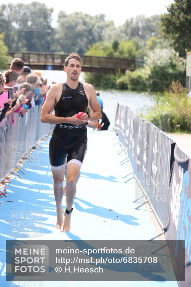 25.08.2024 - Elbe Triathlon Hamburg H.Heesch http://msf.ph/oto/6835708 25.08.2024 14:04:32 Schwimmen 3, 5, 11, 12, 21, 24, 27, 31 meine-sportfotos.de