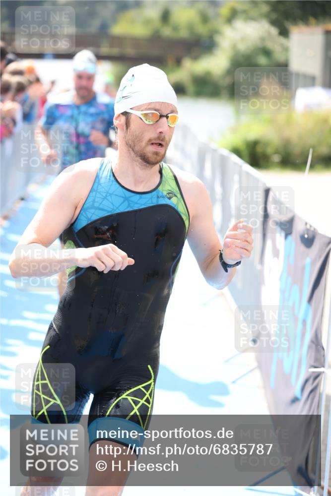 25.08.2024 - Elbe Triathlon Hamburg H.Heesch http://msf.ph/oto/6835787 25.08.2024 14:04:34 Schwimmen 3, 5, 11, 12, 21, 24, 27, 31 meine-sportfotos.de