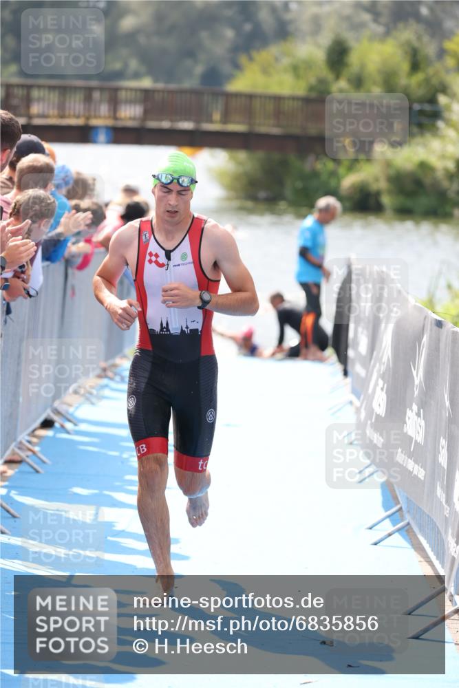 25.08.2024 - Elbe Triathlon Hamburg H.Heesch http://msf.ph/oto/6835856 25.08.2024 14:04:38 Schwimmen 3, 5, 11, 12, 21, 24, 26, 27, 31 meine-sportfotos.de
