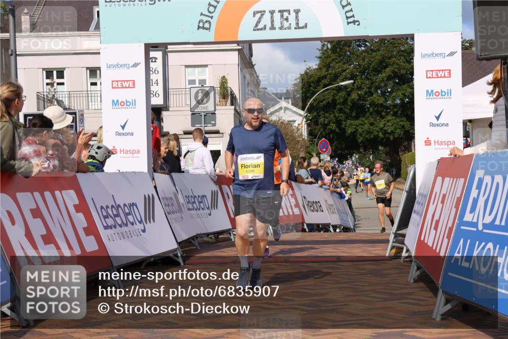 25.08.2024 - 20. Blankeneser Heldenlauf Strokosch-Dieckow http://msf.ph/oto/6835907 25.08.2024 10:28:03 Ziel 6010, 6074, 6299, 6318 meine-sportfotos.de