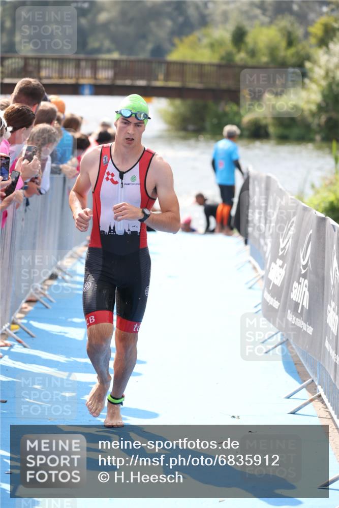 25.08.2024 - Elbe Triathlon Hamburg H.Heesch http://msf.ph/oto/6835912 25.08.2024 14:04:38 Schwimmen 3, 5, 11, 12, 21, 24, 26, 27, 31 meine-sportfotos.de