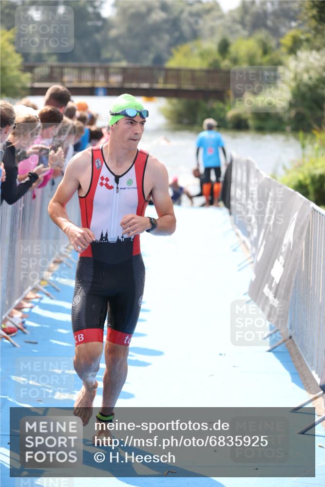 25.08.2024 - Elbe Triathlon Hamburg H.Heesch http://msf.ph/oto/6835925 25.08.2024 14:04:39 Schwimmen 3, 5, 11, 12, 21, 24, 26, 27, 31 meine-sportfotos.de