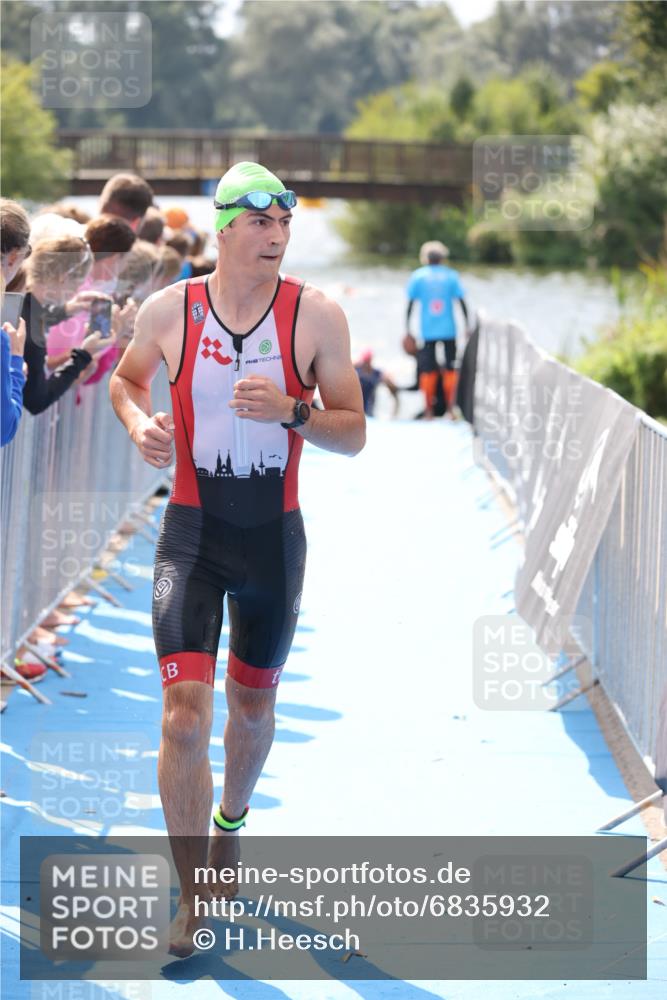 25.08.2024 - Elbe Triathlon Hamburg H.Heesch http://msf.ph/oto/6835932 25.08.2024 14:04:39 Schwimmen 3, 5, 11, 12, 21, 24, 26, 27, 31 meine-sportfotos.de
