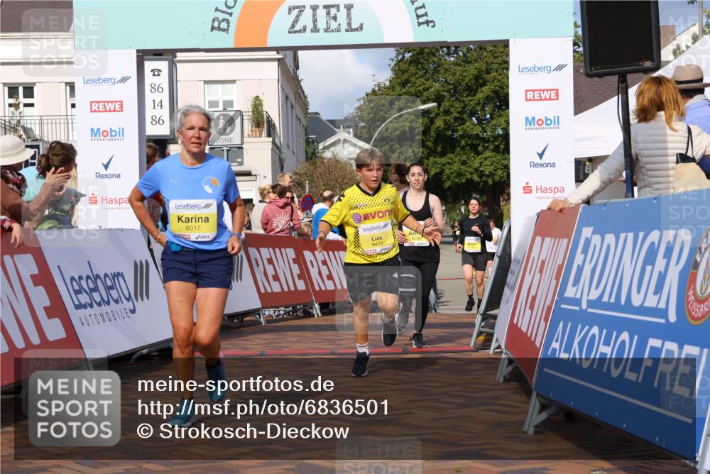 25.08.2024 - 20. Blankeneser Heldenlauf Strokosch-Dieckow http://msf.ph/oto/6836501 25.08.2024 10:28:17 Ziel 6017, 6107, 6220, 6298, 6470 meine-sportfotos.de